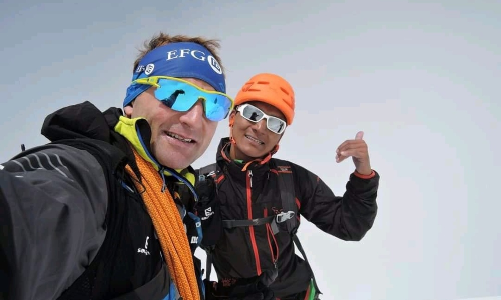 Tenji with the late Ueli Steck on Jungfrau in Switzerland in 2015. © Tenji Sherpa