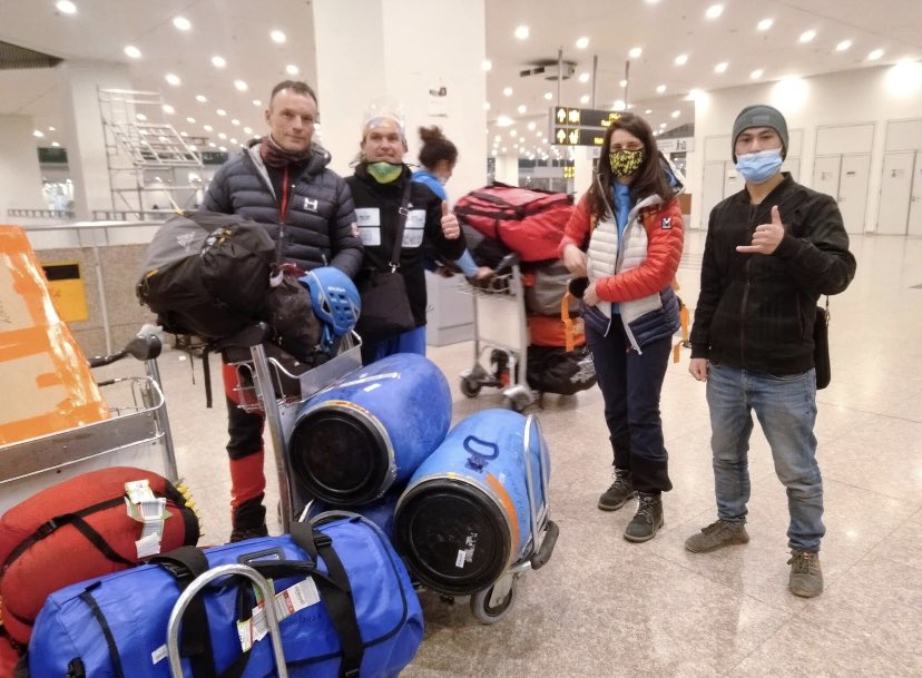 K2 Crowds Arrive in Pakistan; Nepali Duo off to Manaslu